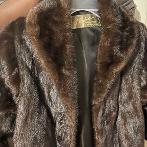 CHOCOLATE SHORT MINK FUR COAT SIZE M L